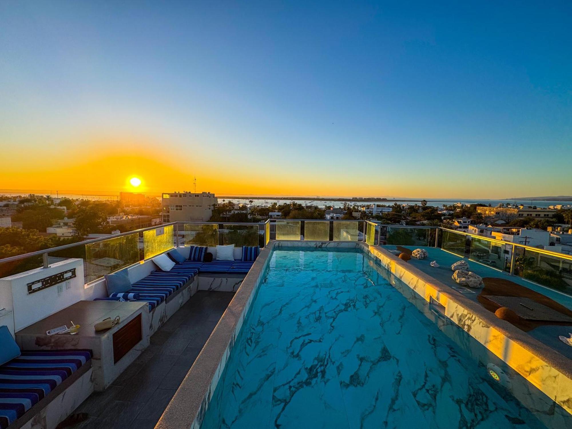 Hotel Hblue La Paz Bagian luar foto