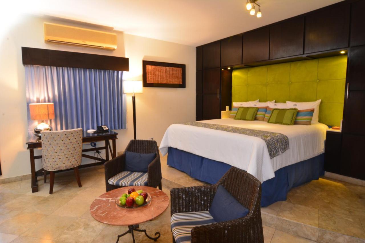 Hotel Hblue La Paz Bagian luar foto